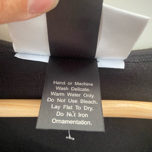 NWOT Elvis Presley by Christine Alexander Bedazzled Sequin Guitar Cotton Shirt - Picture 3 of 4